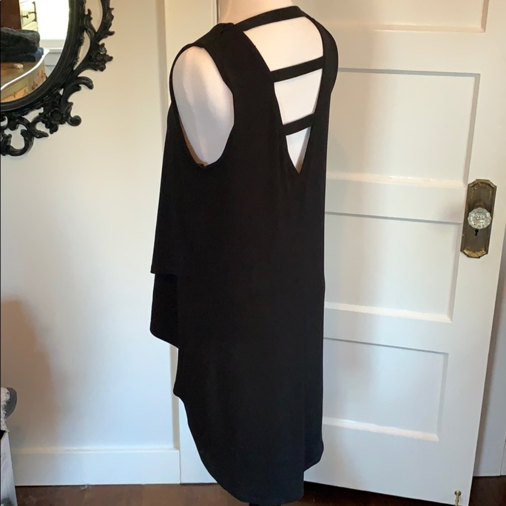 🖤SOLD🖤 Black sleeveless blouse